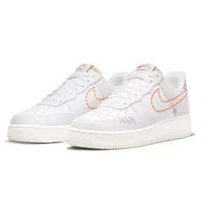 Woman’s Air Force 1’s ‘07 SE